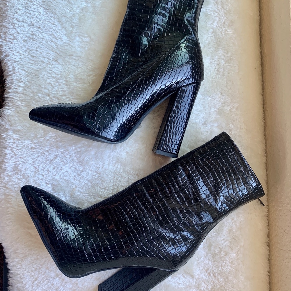 Pretty Little Thing Heeled Booties